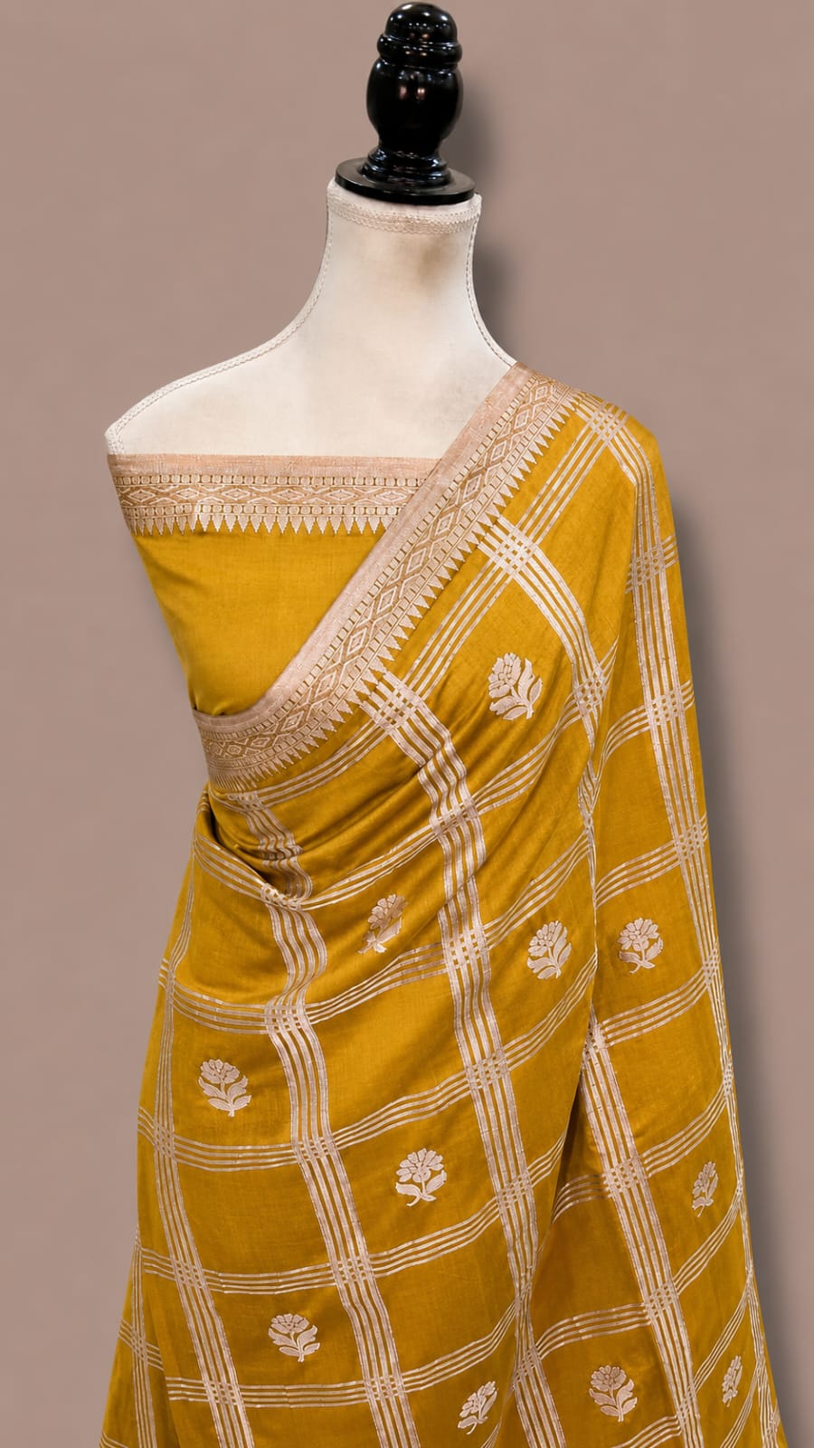 Banarasi Silk Warm Silk Saree Plain Body