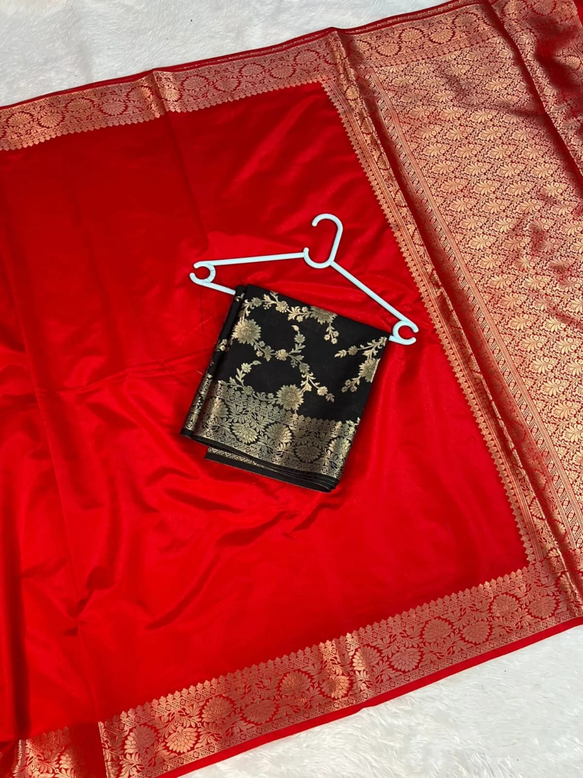 Banarasi Silk Warm Silk Saree Plain Body